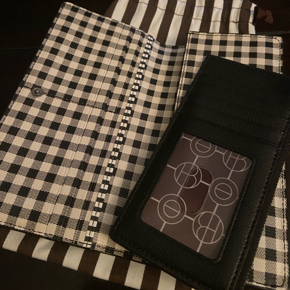 Henri Bendel Kangaroo wallet.